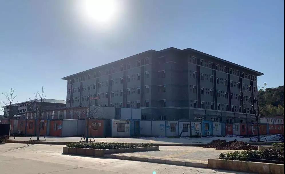 武汉黄陂区“方舱医院”实景图