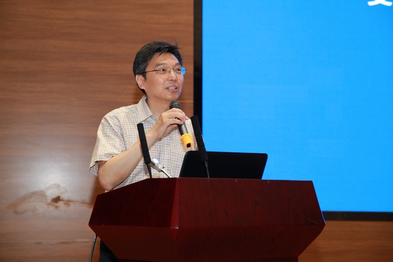 中国建筑科学研究院有限公司专业总工、环能院院长徐伟
